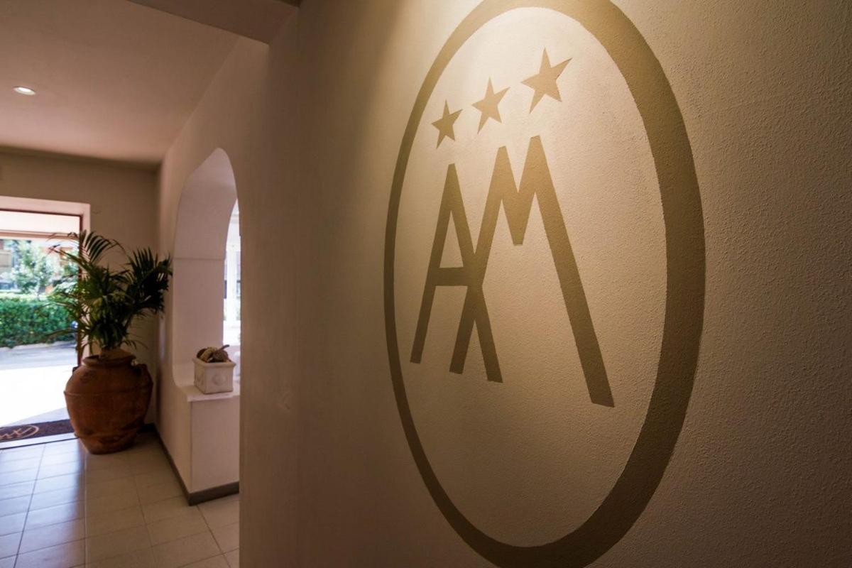 Hotel Mirella カスティリオーネ・デッラ・ペスカーイア エクステリア 写真