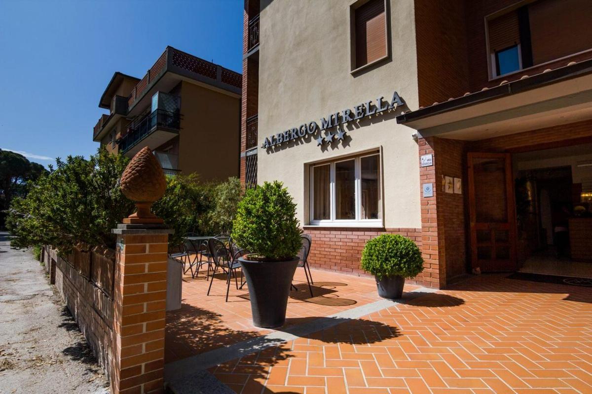 Hotel Mirella カスティリオーネ・デッラ・ペスカーイア エクステリア 写真
